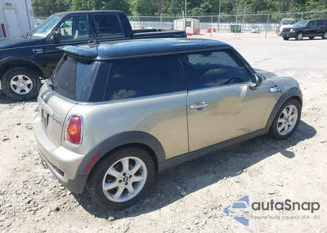 2009 Mini Cooper S from USA, damaged, VIN WMWMF73549TW87959